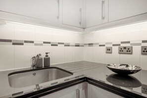 Deluxe-Apartment | Eigene Küche | Mikrowelle