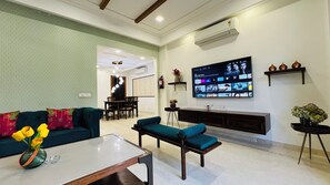 Basic Room | Living area