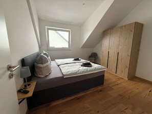 Room - Simon Living - Apartment Schlachthof central and quiet location in Karlsruhe (Karlsruhe)