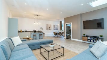 Apartment | Living area