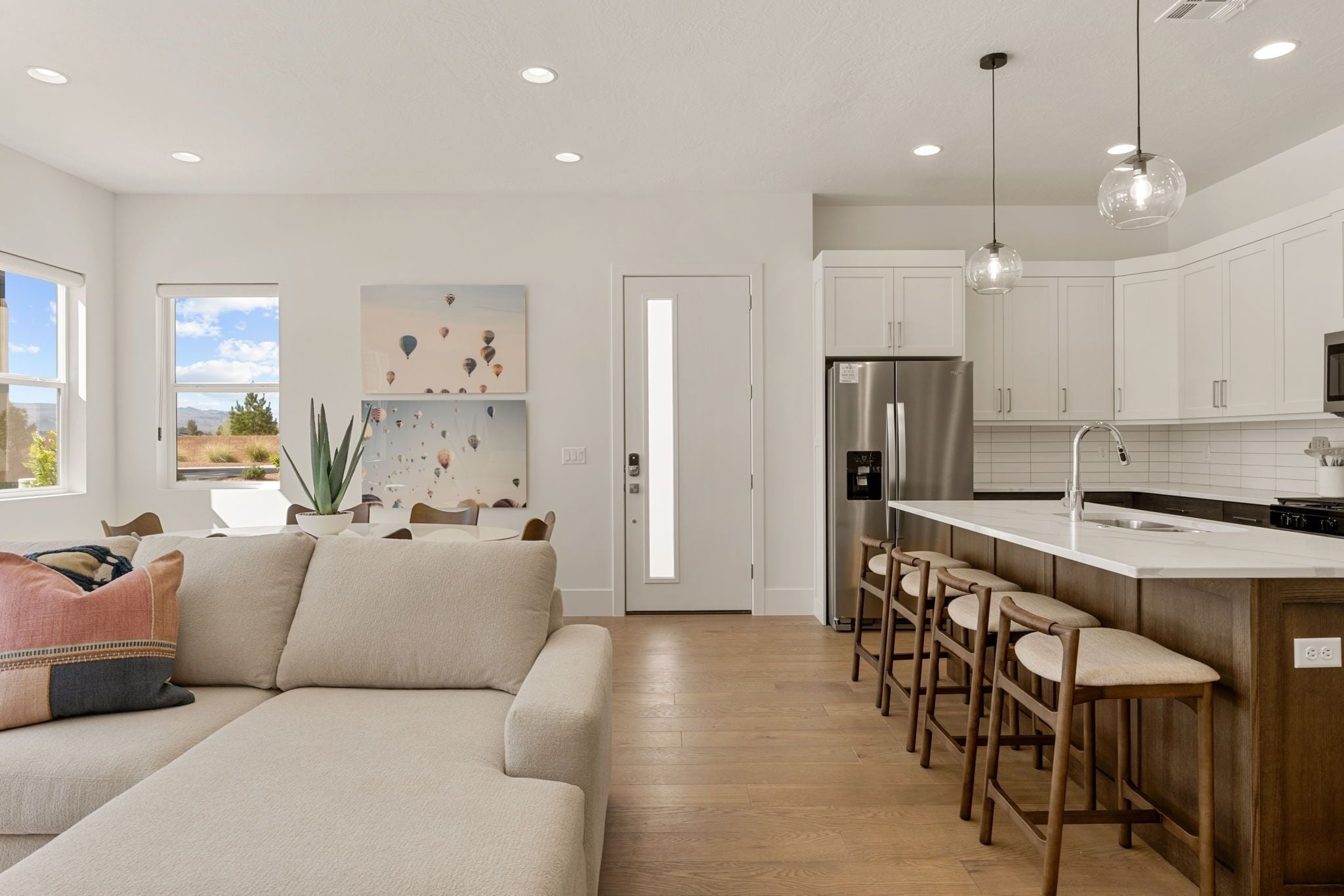 Condo, 4 Bedrooms | Living area