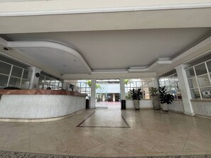 Apartment, 1 Bedroom, Accessible | Lobby - El Laguito Beach Cartagena (Cartagena)