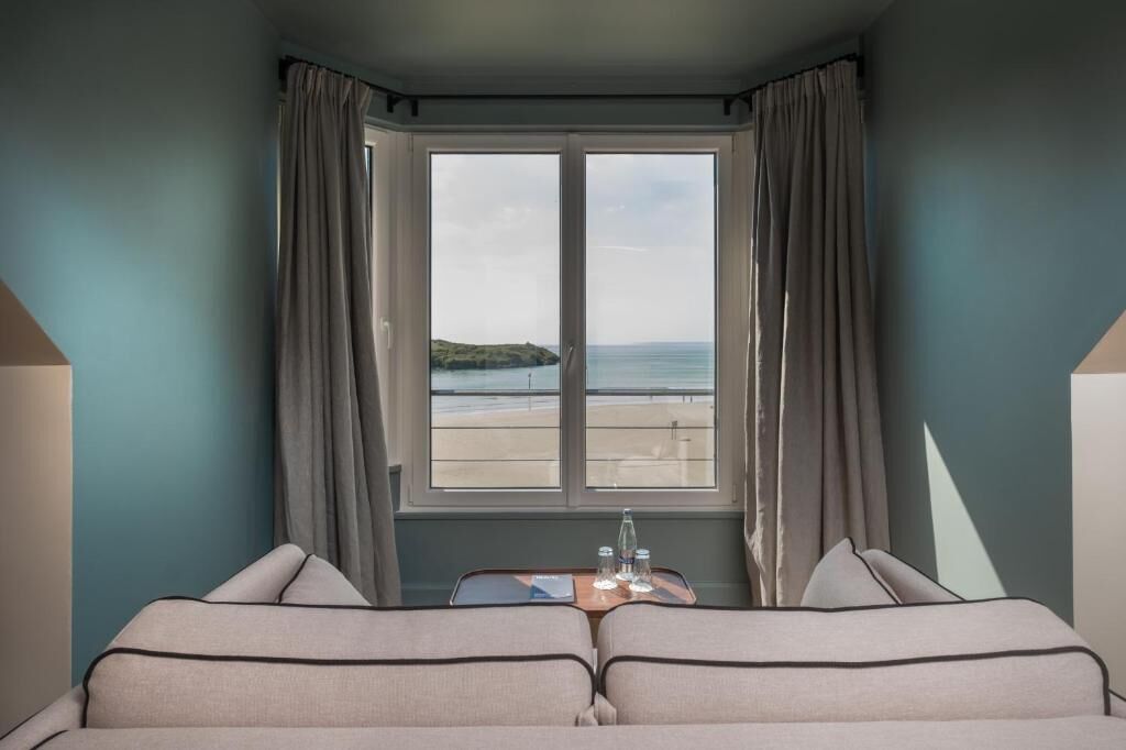 Deluxe Double or Twin Room, Ocean View | Interior
