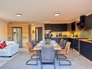 Microwave, oven, stovetop, dishwasher - Casa A Dolce Vita Near Pinarello beach (Zonza)