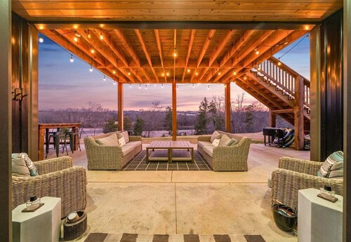 Private Dock & Pool | Volleyball | Sleeps 24!