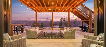Private Dock & Pool | Volleyball | Sleeps 24!
