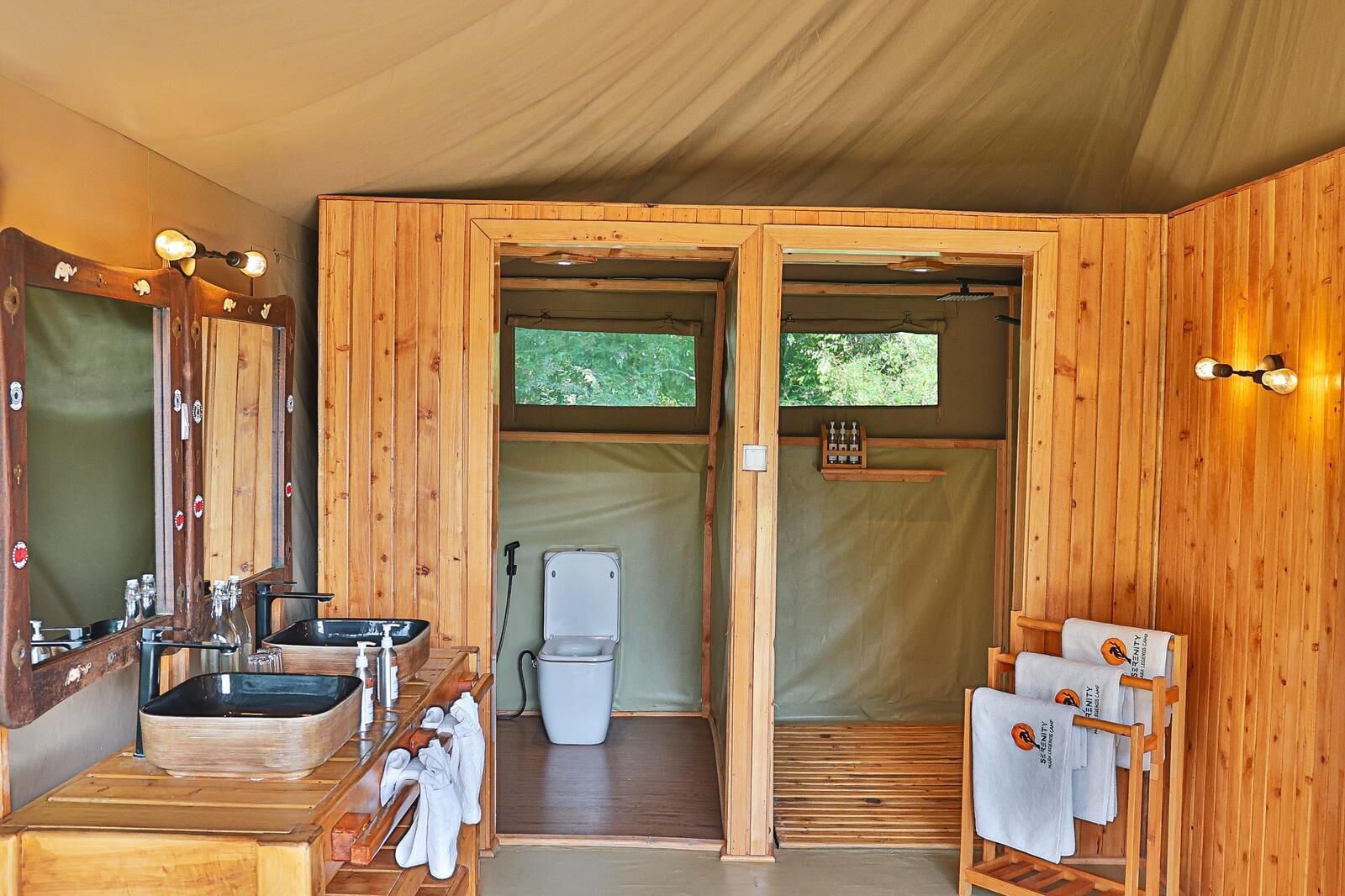 Separate bathtub and shower, free toiletries, slippers, towels