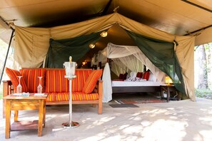 Superior Tent, River View | Terrace/patio