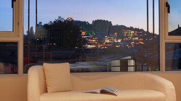 Premier Double Room, Hill View | Pemandangan dari bilik