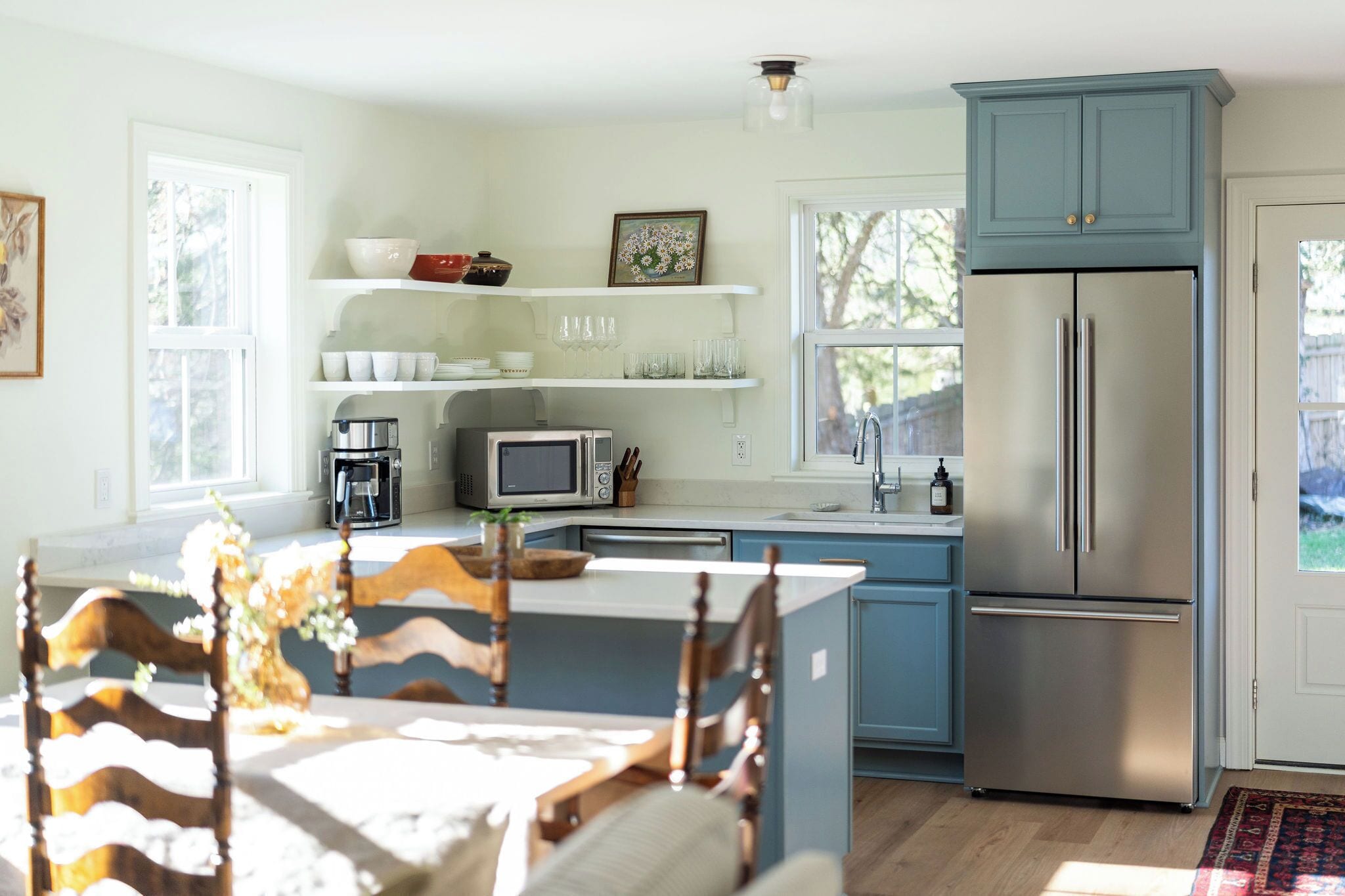 Fridge, microwave, dishwasher, coffee/tea maker