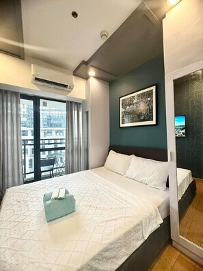 奢华公寓式客房, 阳台, 城市景观 | 免费 WiFi、床单