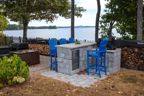 Terrace/patio - BEACHFRONT ON SEBAGO LAKE (Sebago)