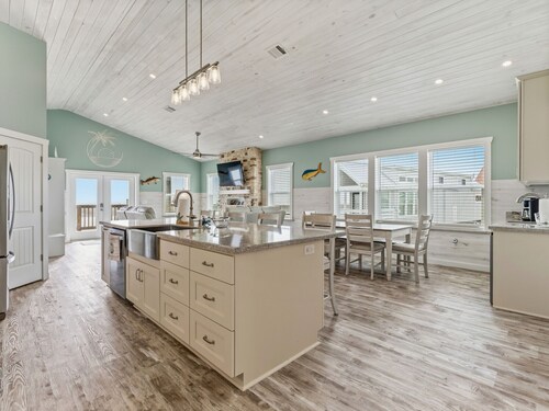 Brand-New ICW Retreat with Beach Views - 3 Bed/2.5 Bath - Beach Views