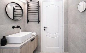 Bathroom - Glyfada Garden Apt with Open Sunset Views by ΜΡS (Glifada)