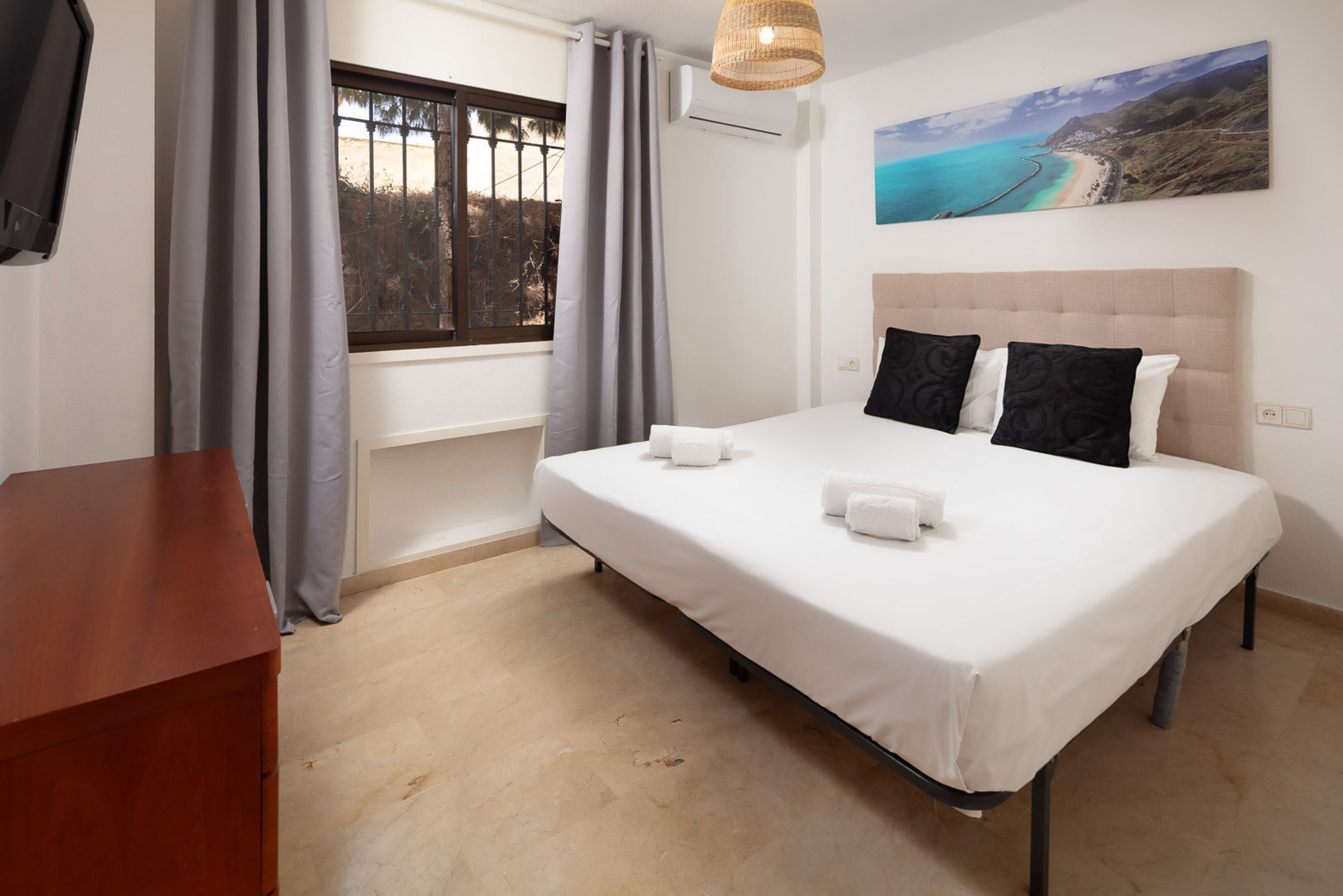2 bedrooms