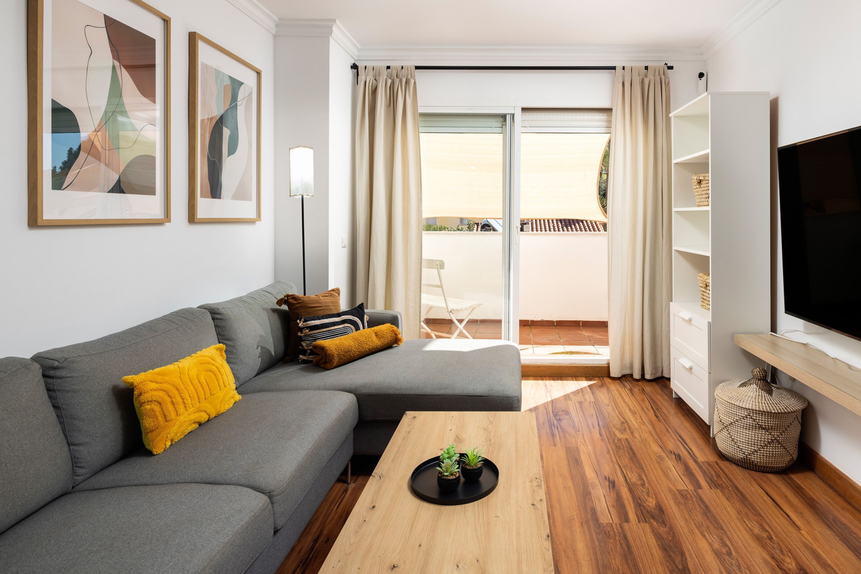 2 bedrooms