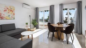2 bedrooms