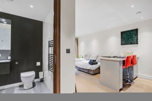 House - Cosy Manhattan Studio w Balcony (London)