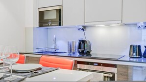 Ảnh chưa phân loại, 2 trong số 31 ảnh, nút