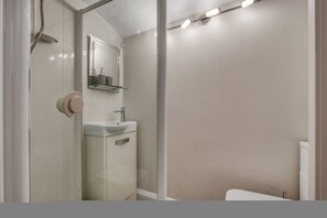 House - Homely 3 Bed 3 Bath in Kensington (London)