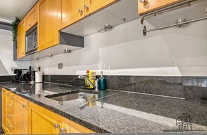 House - Spectacular 2 Bed Mayfair (London)