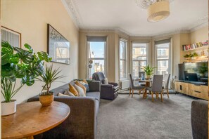 Apartment - 3bed Battersea Rise Books Charm and Style (London)