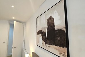 House - Chic 2 Bed 2 Bath in Old Street (London)