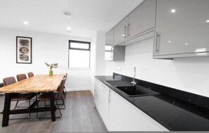House - Modern Penthouse in Wembley (Wembley)
