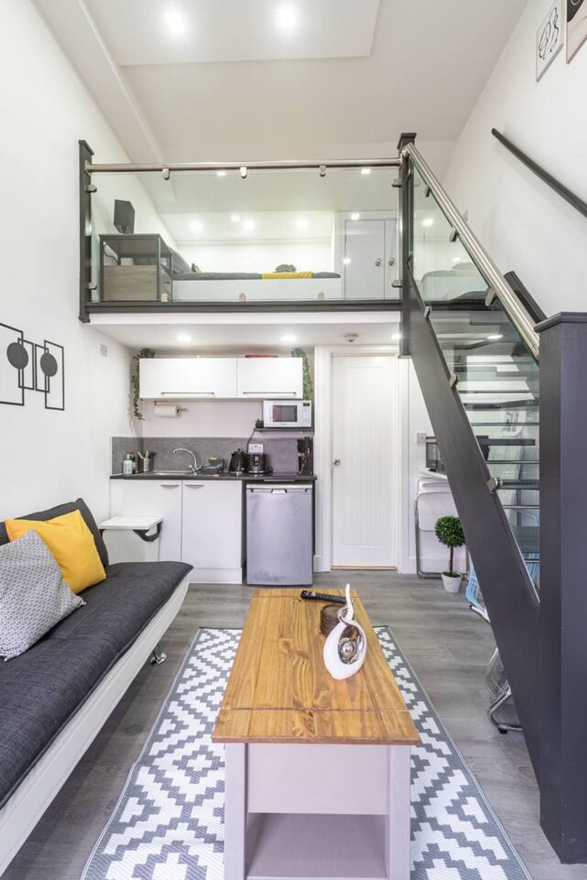 House | 1 bedroom