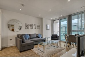 House - 1 Bed Sofa Bed- Nine Elms Station - Zone 1 (London)