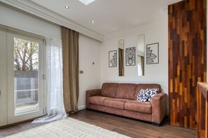 House, Smoking | 4 bedrooms - Mahogany Heights in Greater London (London)