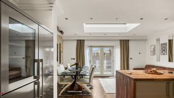 House, Smoking | 4 bedrooms