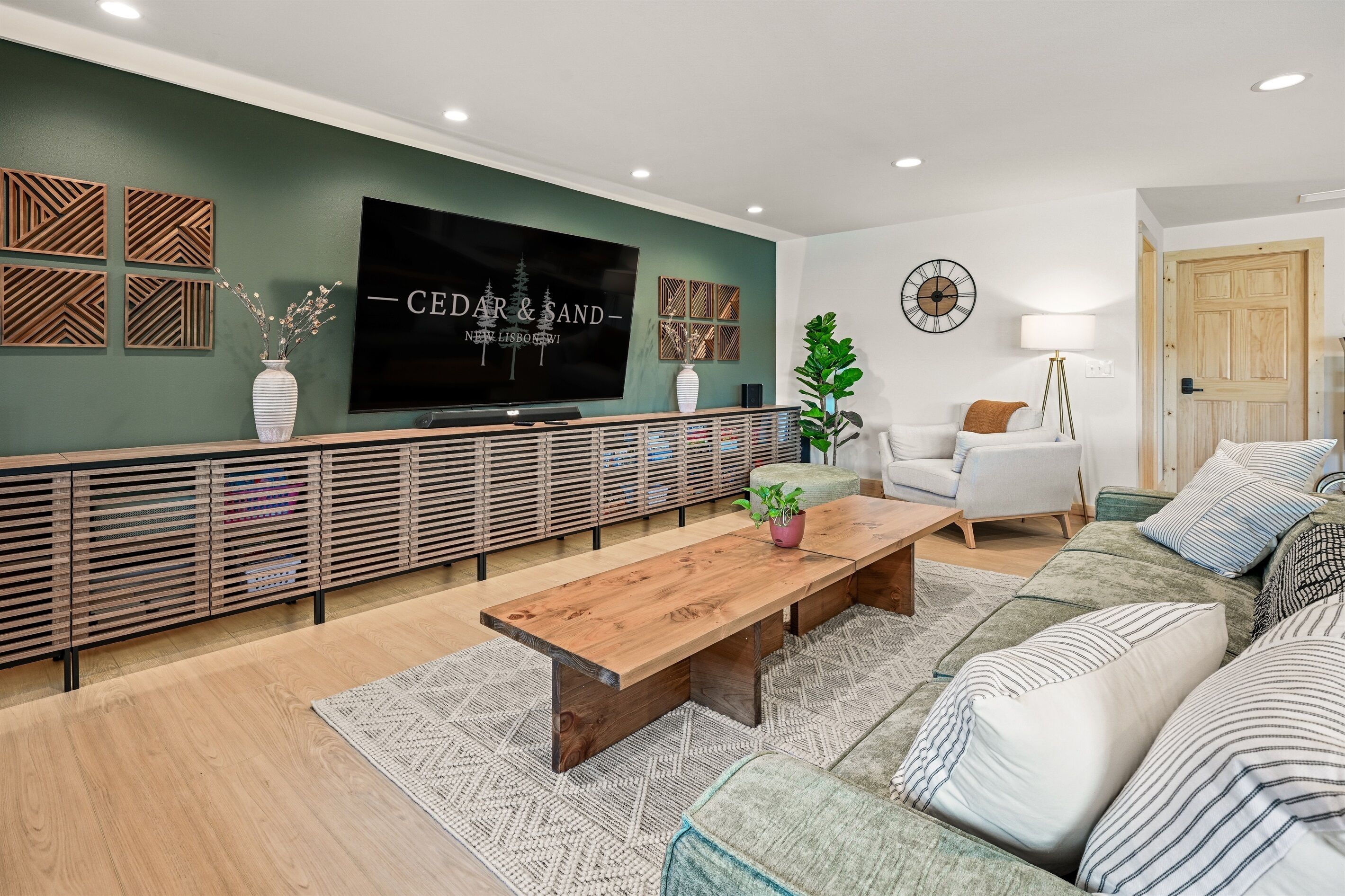 Smart TV, fireplace, foosball, table tennis