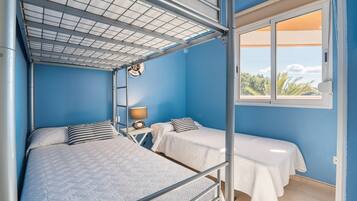 2 Schlafzimmer, Bügeleisen/Bügelbrett, WLAN