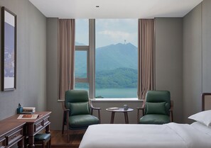 Business Double or Twin Room | View from room - CloudView Hotel (Shenzhen)