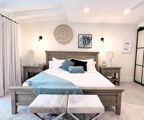 Villa, 3 Bedrooms, Kitchen, Sea View | In-room safe, individually decorated, individually furnished, desk