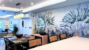 Villa, 3 Bedrooms, Balcony, Sea View | Dining