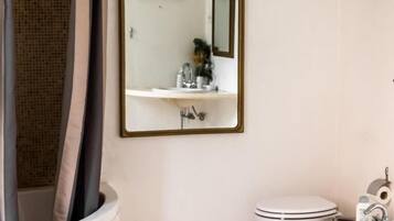 Doppelzimmer, eigenes Bad | Badezimmer