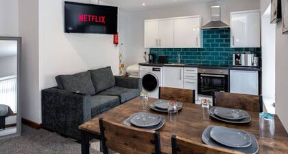 Work Stay: En-Suite, Kitchen, Free Parking