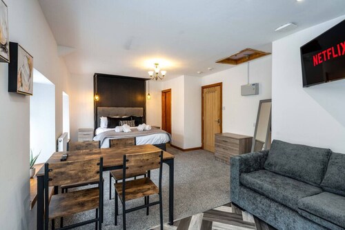 Work Stay: En-Suite, Kitchen, Free Parking
