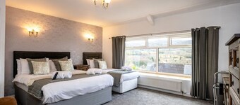 Contractor Stay • Triple Room • Mountain Views