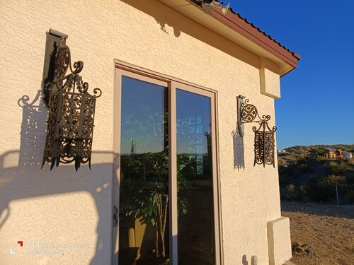 Cozy 2-bedroom house in tranquil Wickenburg with private  pool and amazing views