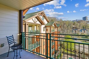 Property grounds - 🏞️Baskins Creek 508 | Downtown Gatlinburg | Hot Tub | Fab Amenities🌄 (Gatlinburg)