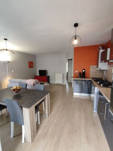 Appartement à coté du parc Montjuzet