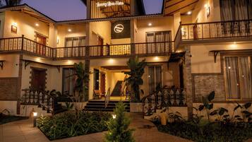 Front of property - evening/night