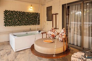 Romantic Suite, Balcony, Mountain View | Spa