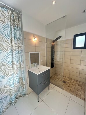 Bathroom - Villa Corse du Sud Direct Access Lavu Santu Beach (Zonza)