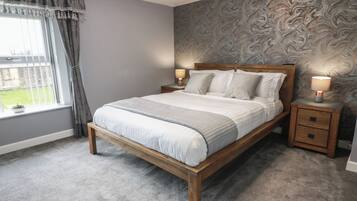 4 bedrooms, individually decorated, individually furnished, free WiFi