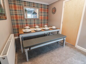 Dining - Shotts Cottage (Stirling)