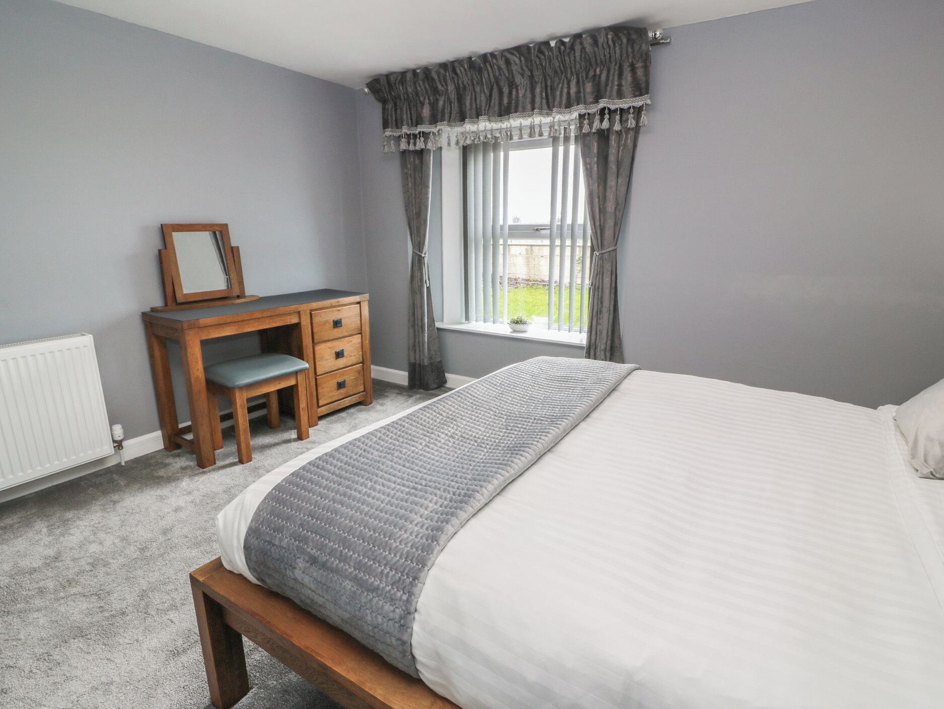 4 bedrooms, individually decorated, individually furnished, free WiFi